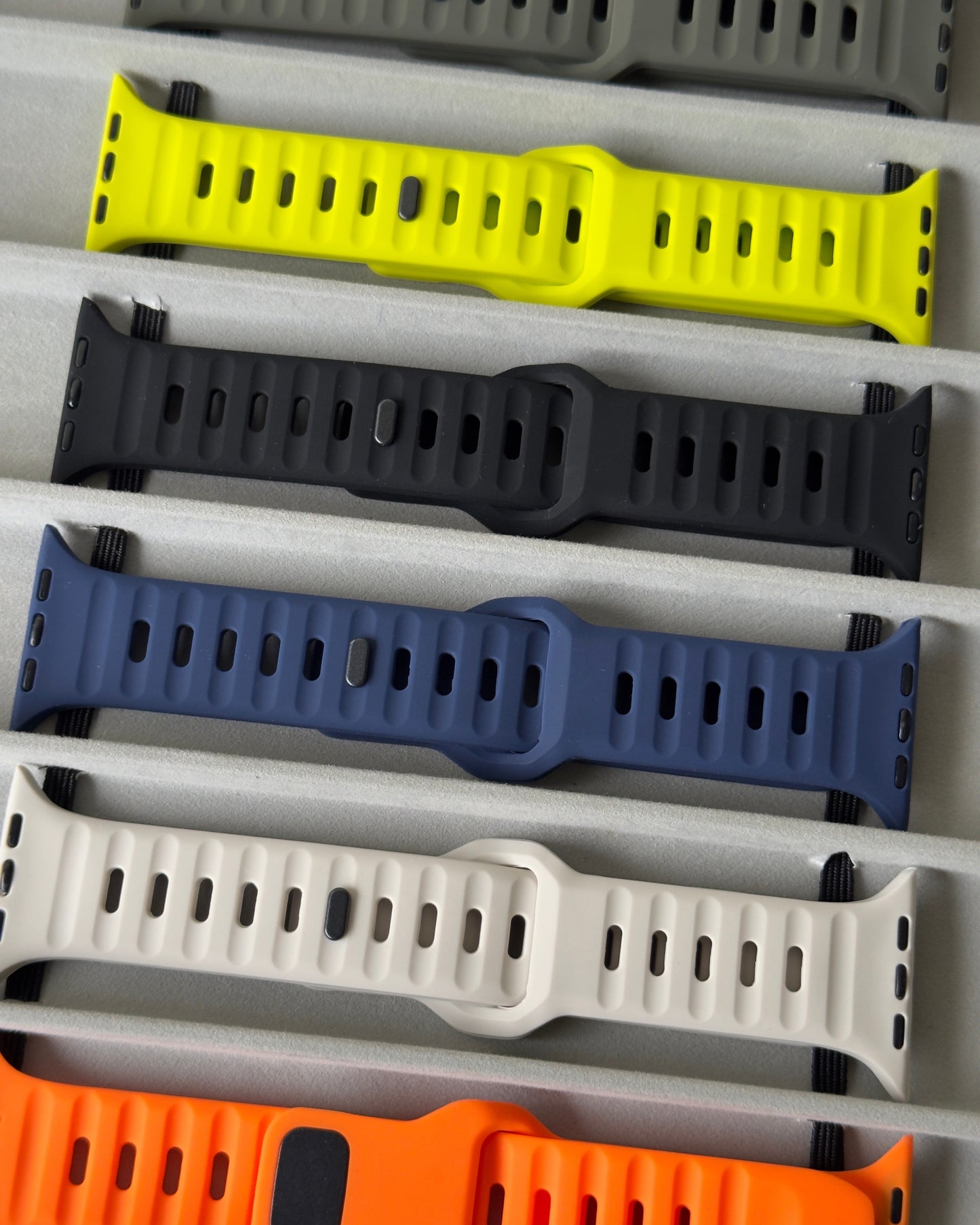 Silicon Sport Band (Black) 42mm to 49mm